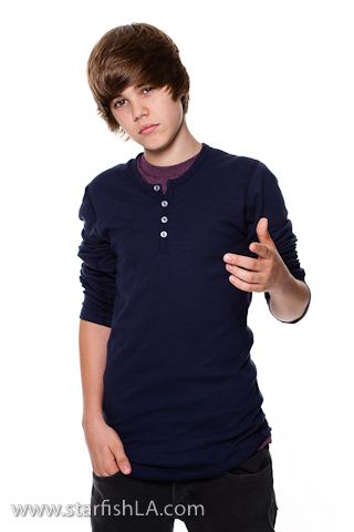 justin-justin-bieber-9390347-320-480.jpg