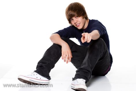 justin-justin-bieber-9390362-480-320.jpg